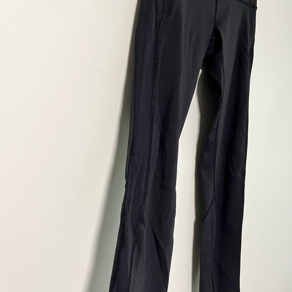 Lululemon Women’s Black High-Rise Full-Length Leggings - Size 2 - Picture 10 of 10